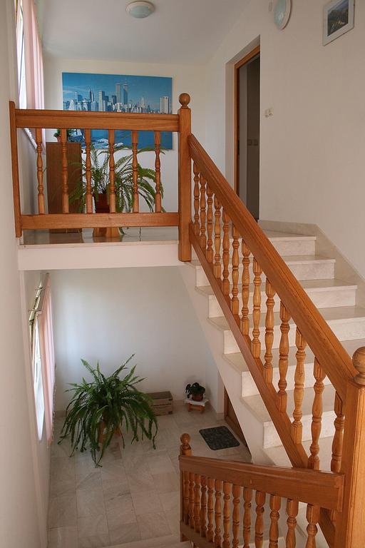 Apartmani Vrljicak Омиш Экстерьер фото