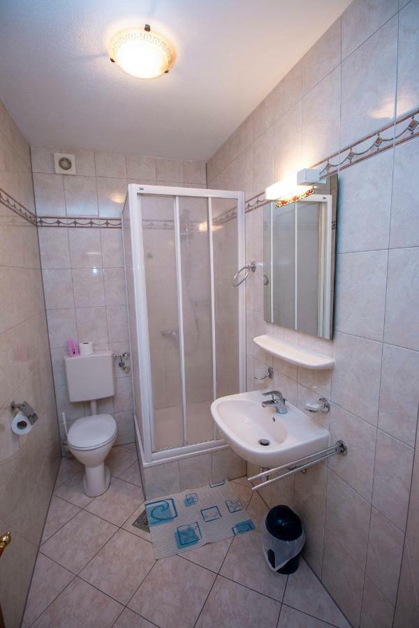 Apartmani Vrljicak Омиш Экстерьер фото