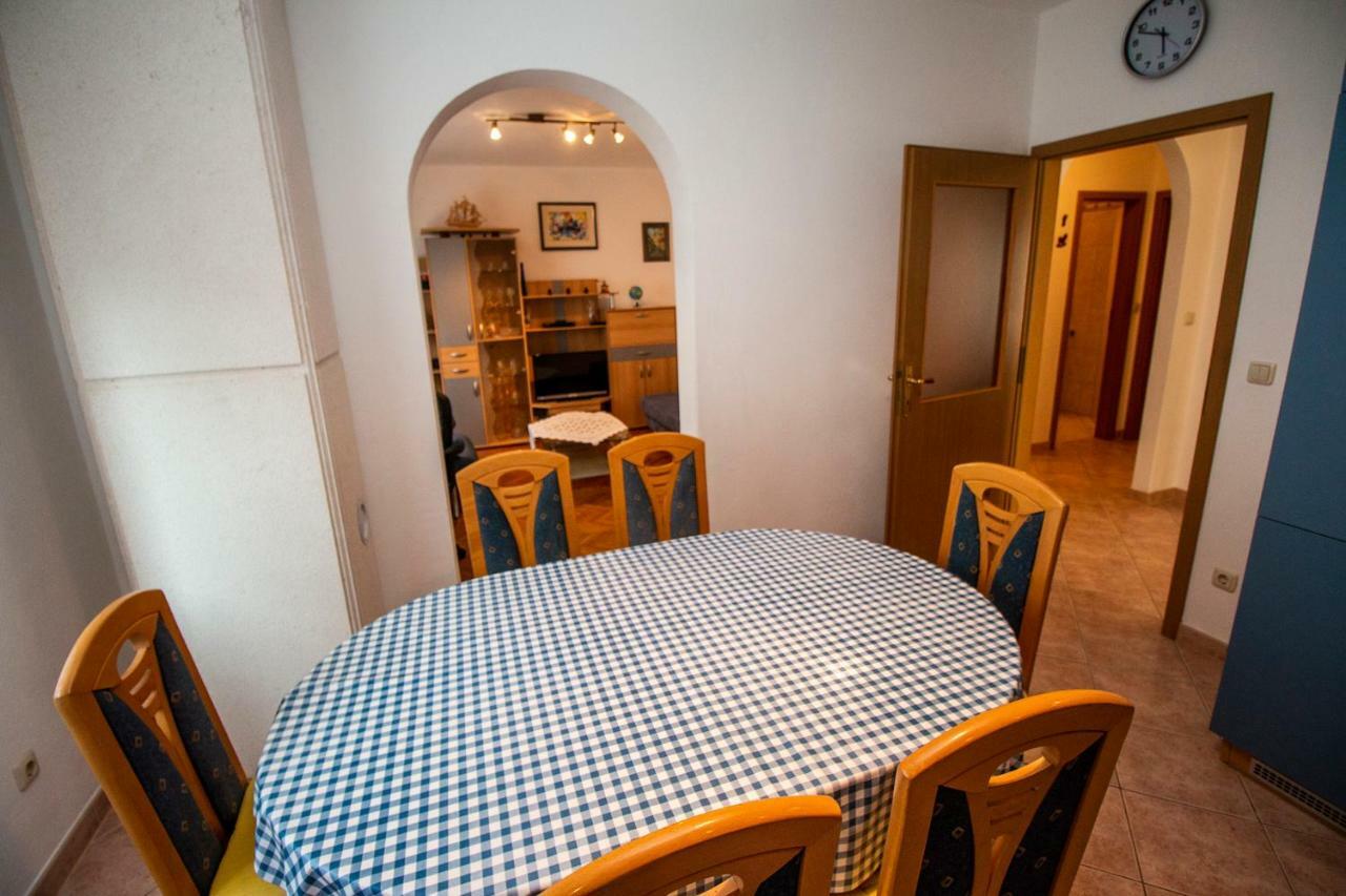 Apartmani Vrljicak Омиш Экстерьер фото